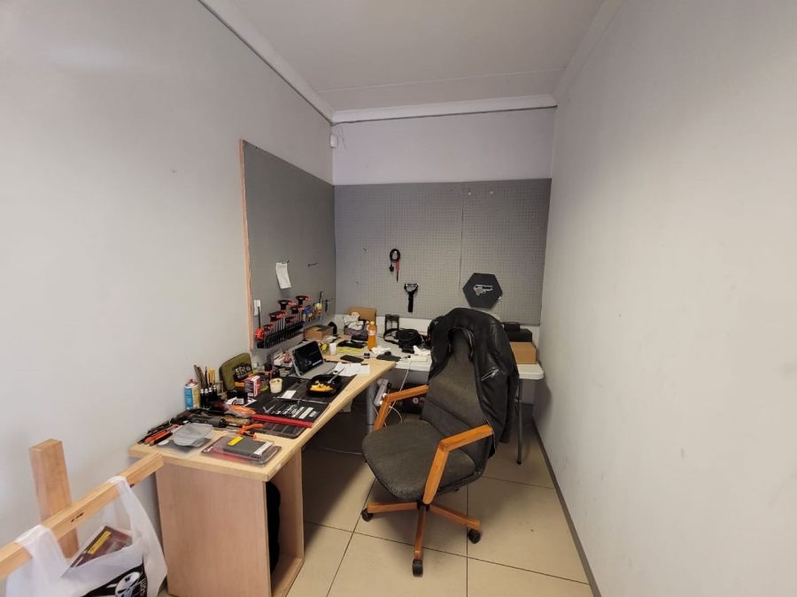 To Let Commercial Property for Rent in Stikland Industrial Western Cape